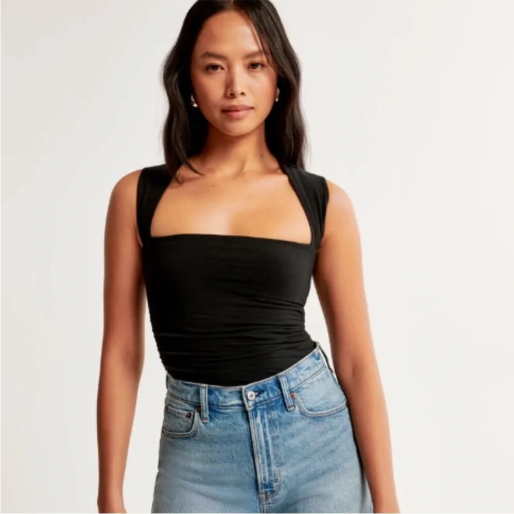 Abercrombie A&F Ava Top (black) - Picture 1 of 6